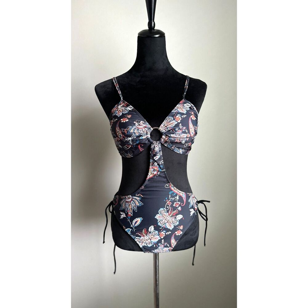 NWOT Women's Cut Boho Chic Navy Purple Bandana Paisley Print Monokini Size L